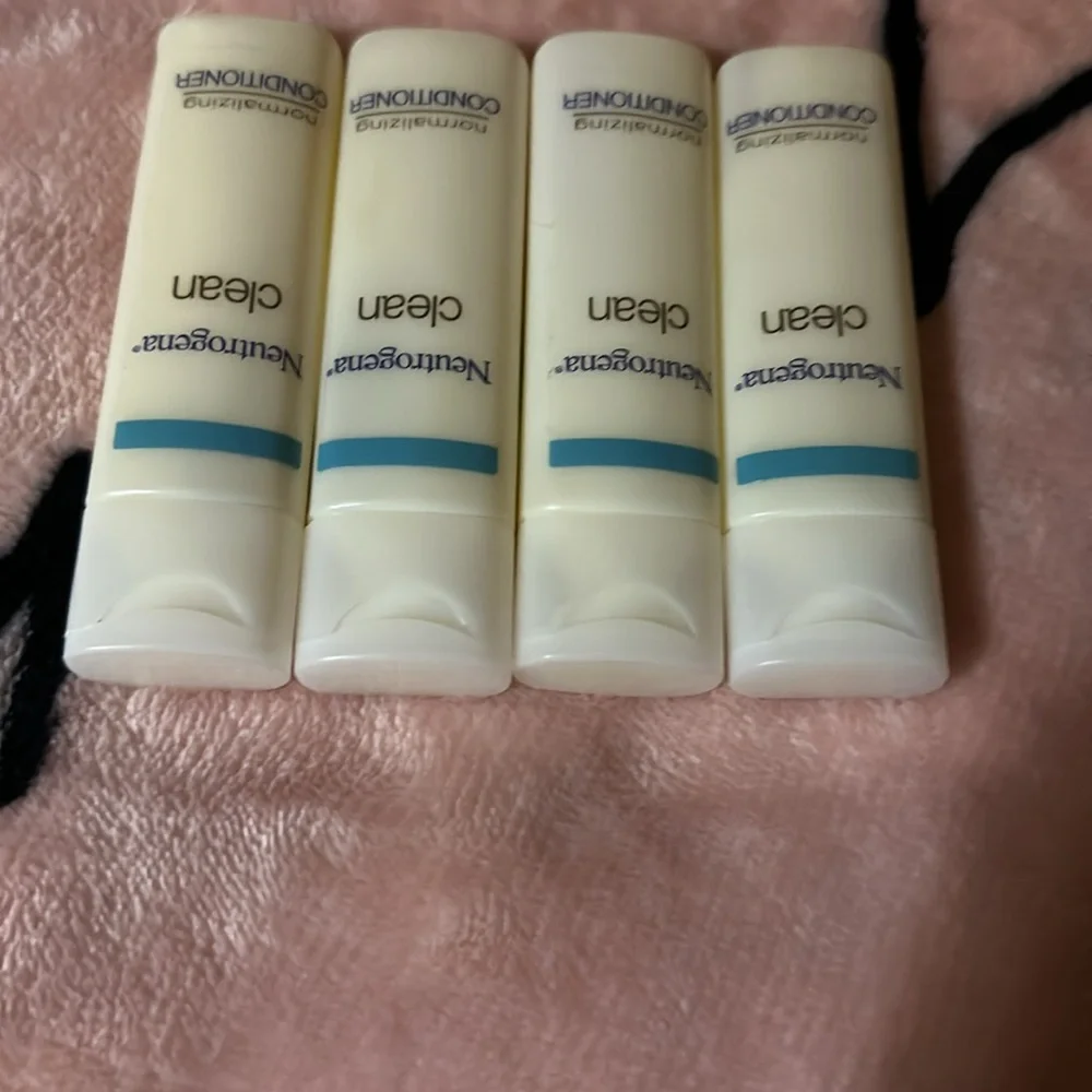 Neutrogena Travel Size Normalizing Conditioner Mini